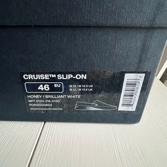 Wolf & Shepard Men’s Cruise Slip-ons - Picture 5 of 5